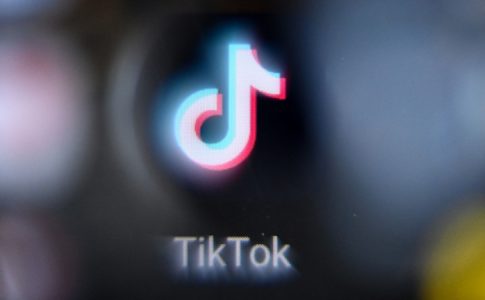 Le logo de TikTok, le réseau social chinois ayant lancé récemment une fonction de limitation du temps d’usage pour les jeunes.