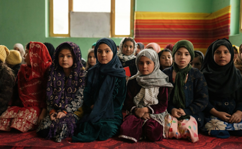 Des filles afghanes.