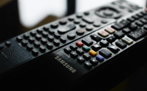 Télécommande de télévision.