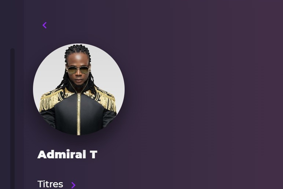 Admiral T sur Playup