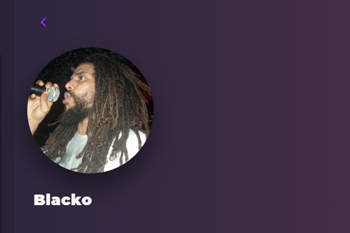 Blacko sur Playup