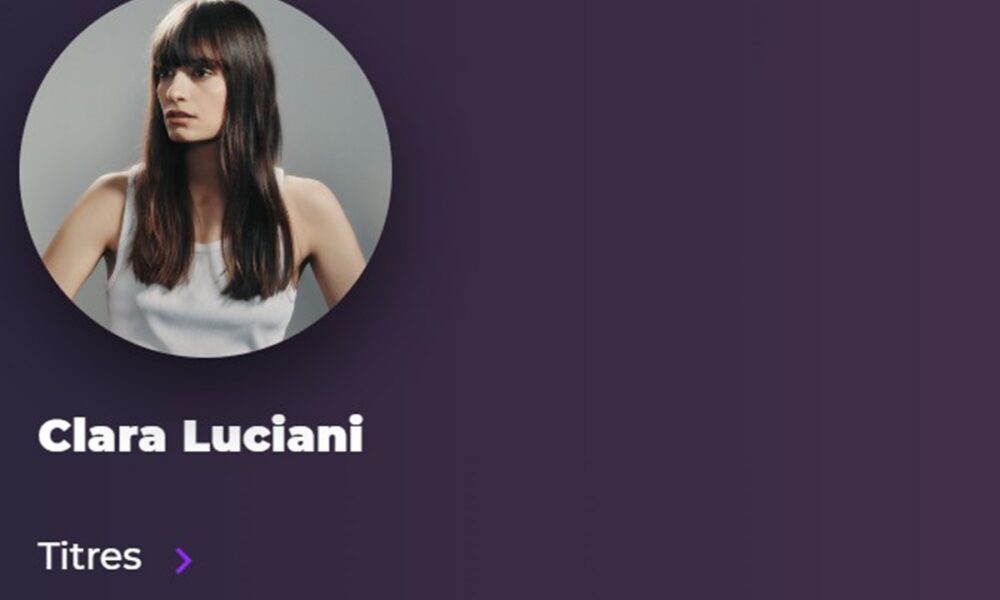 Clara Luciani sur Playup