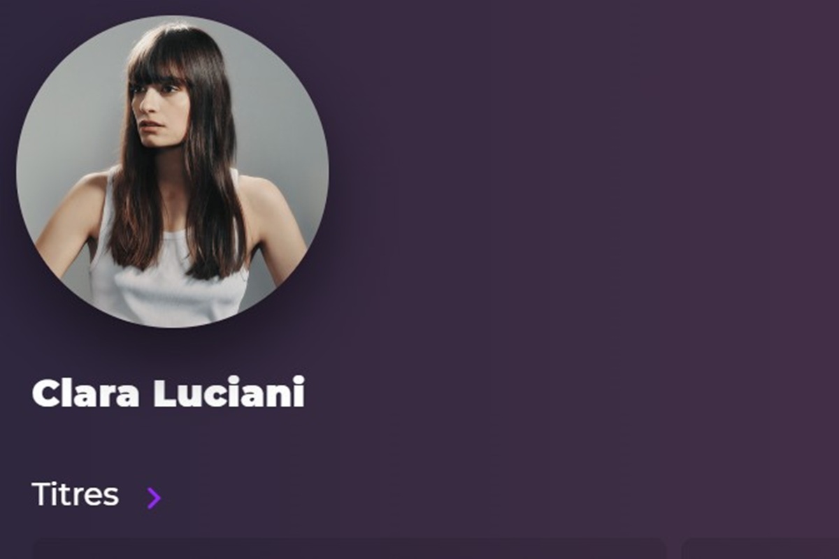 Clara Luciani sur Playup