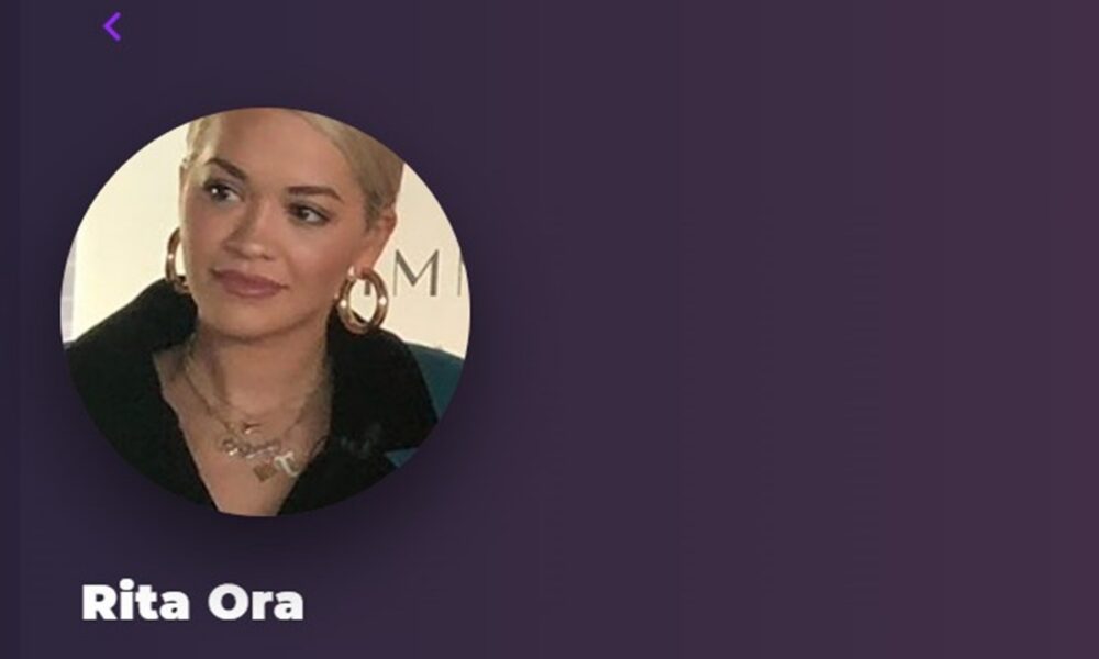 Rita Ora sur Playup
