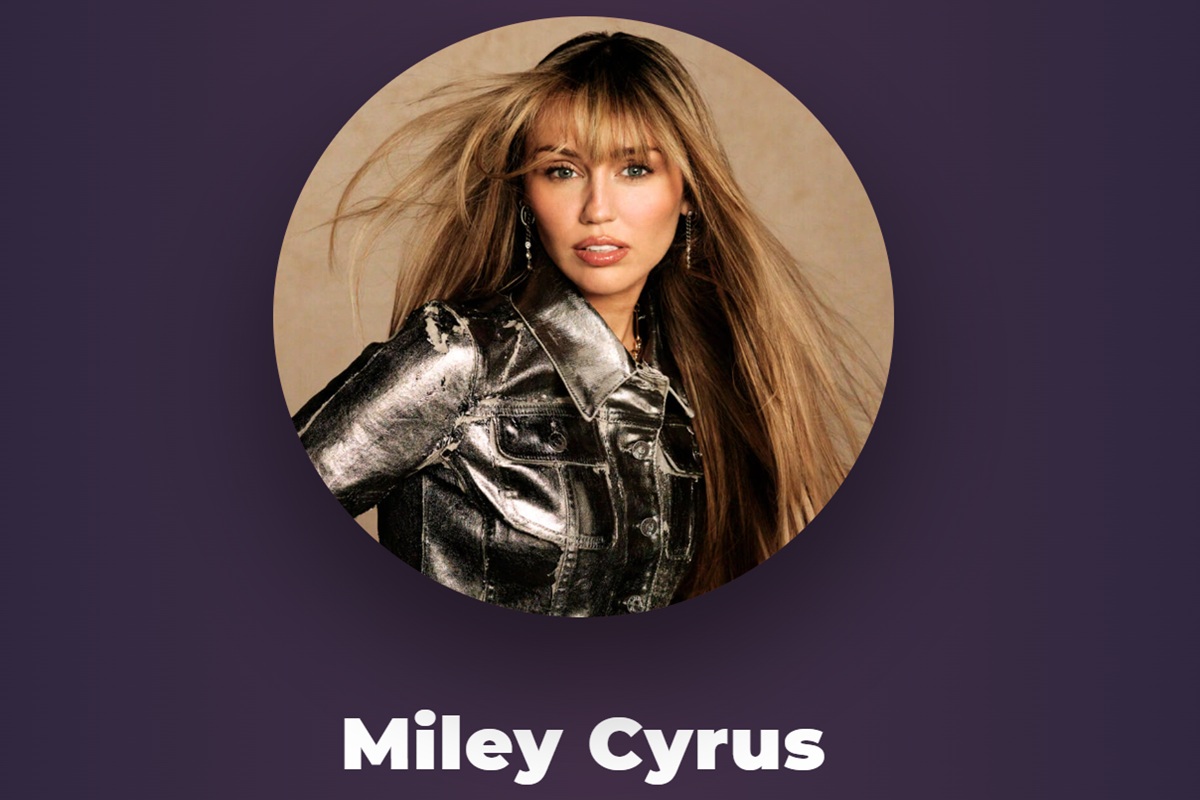 Miley Cyrus sur Playup